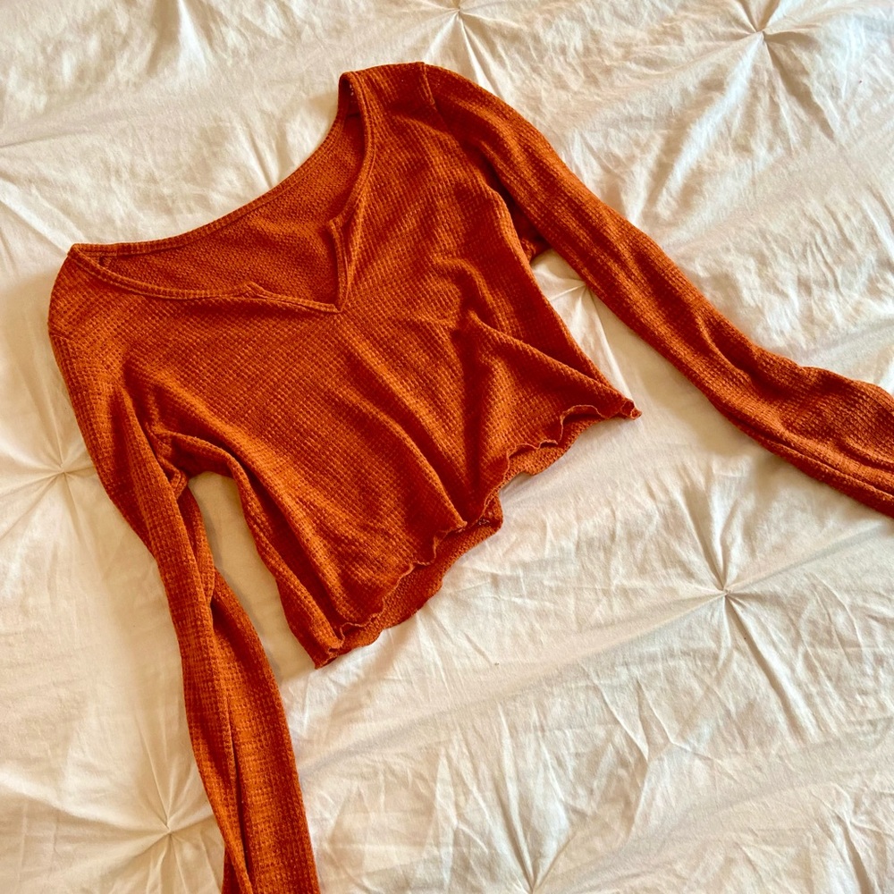 Long sleeve crop top